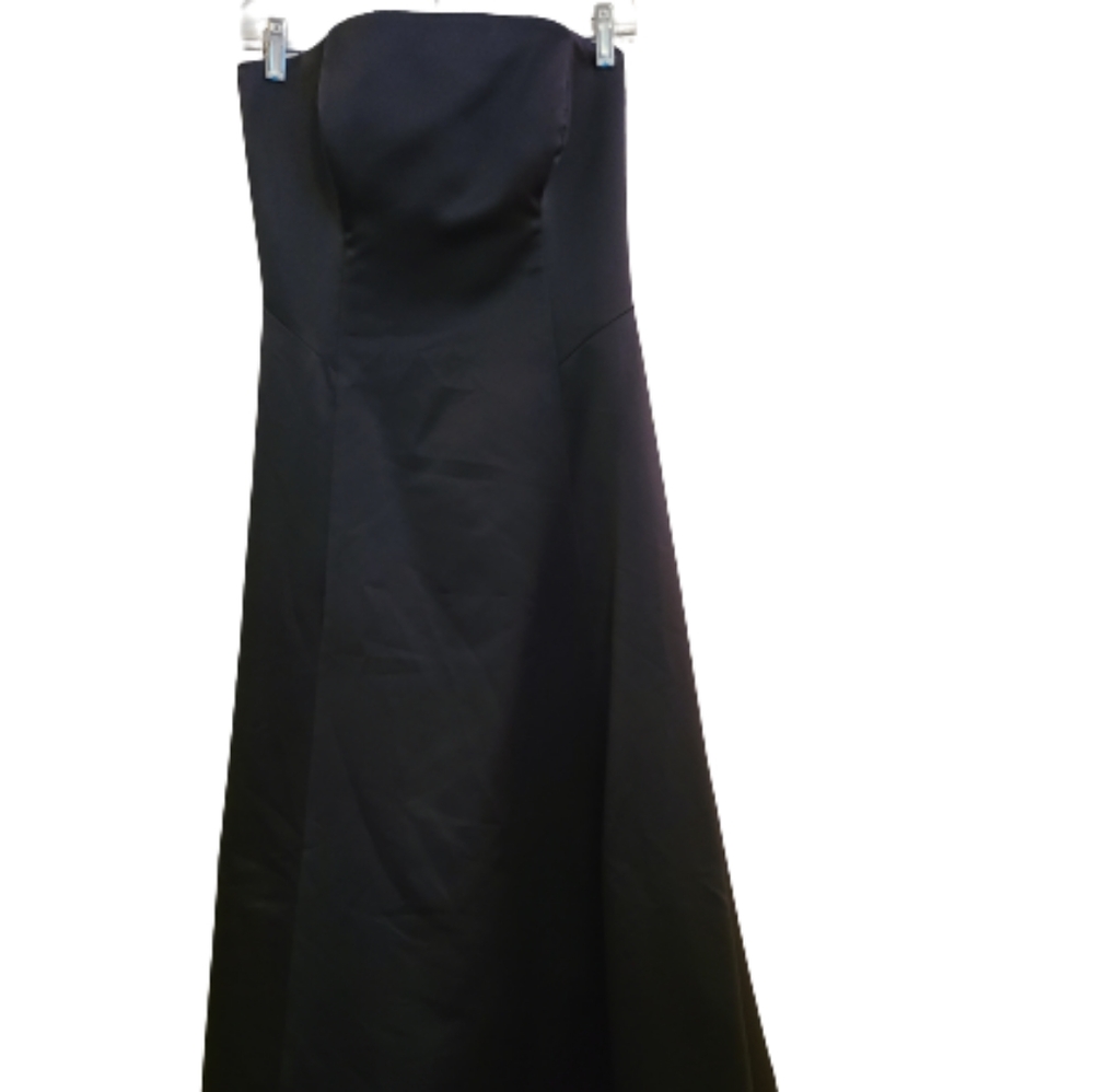 Michaelangelo Strapless form-fitting Formal